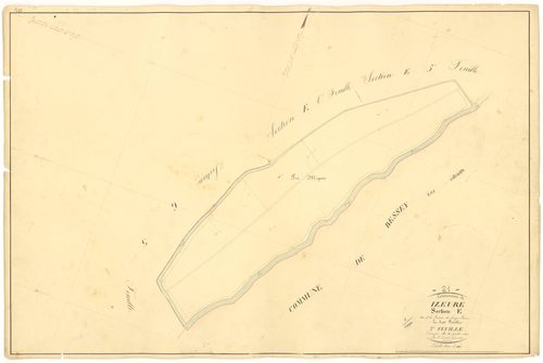 Izeure - Section E7 - 3 P PLAN 327/21