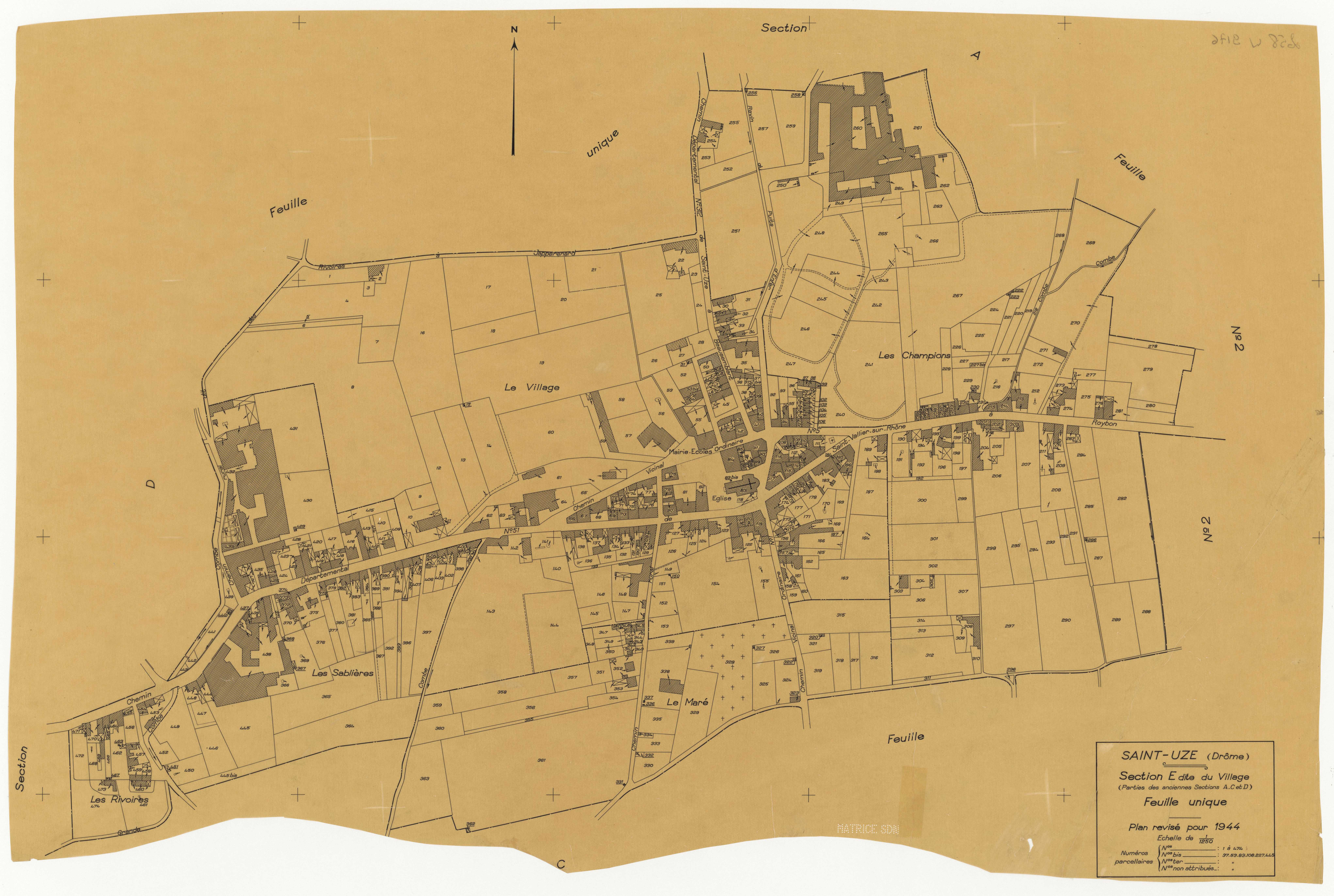 E, Le Village. 1944.