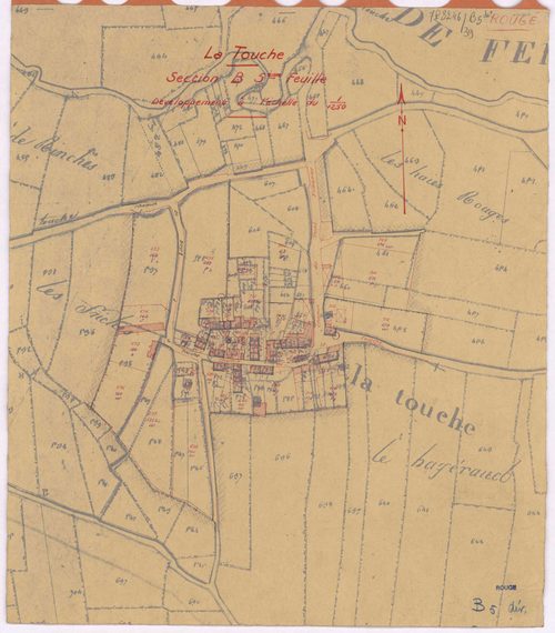 Rougé - Section B5 (développement) Bourg (section du) ; 628-899 ; développement du village de La Touche