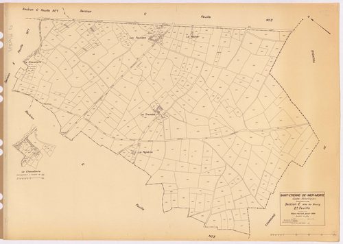 Saint-Étienne-de-Mer-Morte - Section E2 Bourg (section du) ; 369-727
