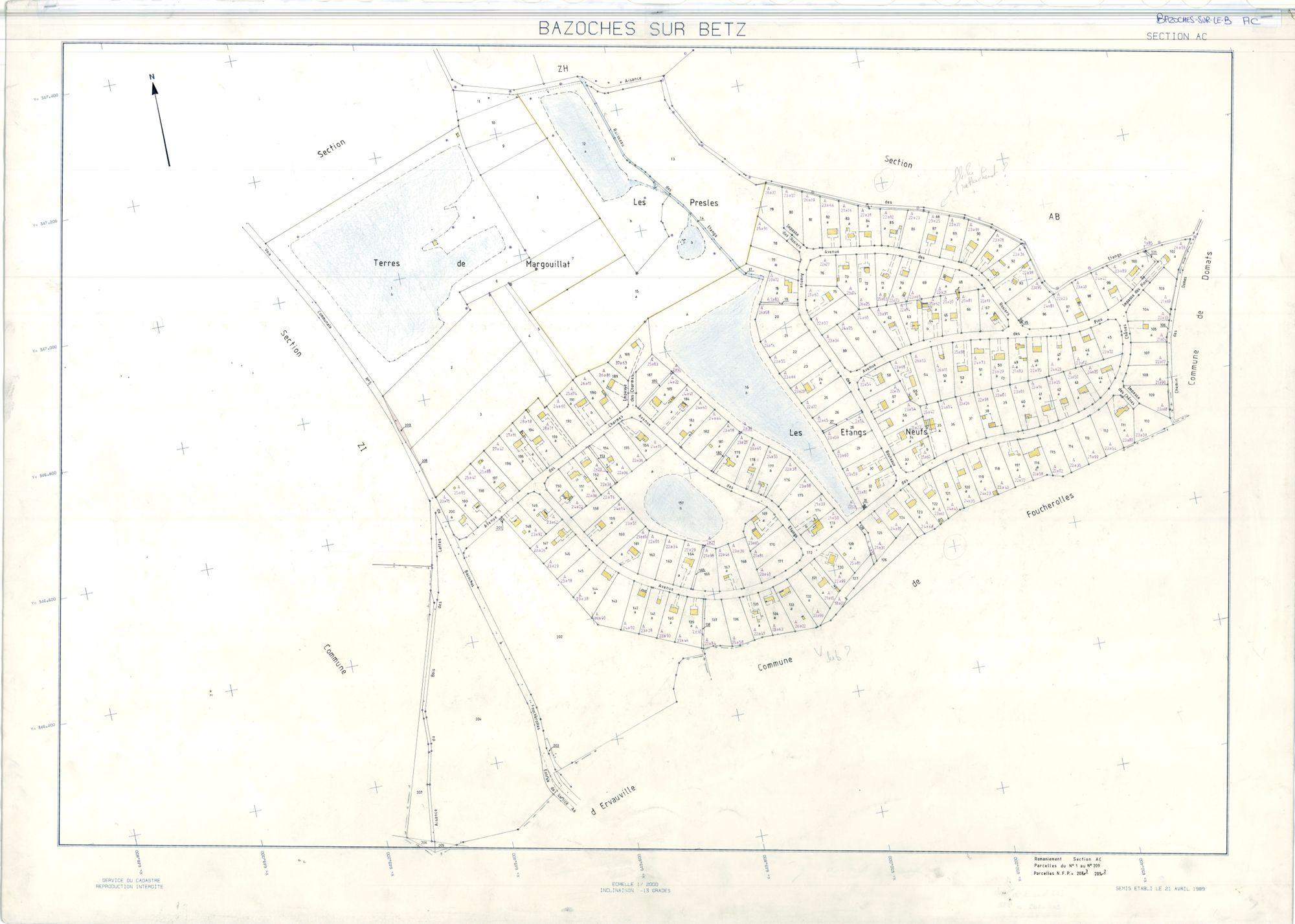 Bazoches-sur-le-Betz - Sections