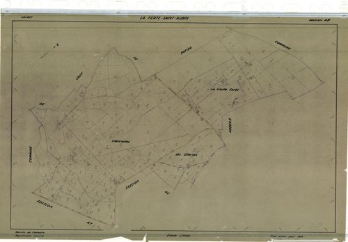 La Ferté-Saint-Aubin - Sections