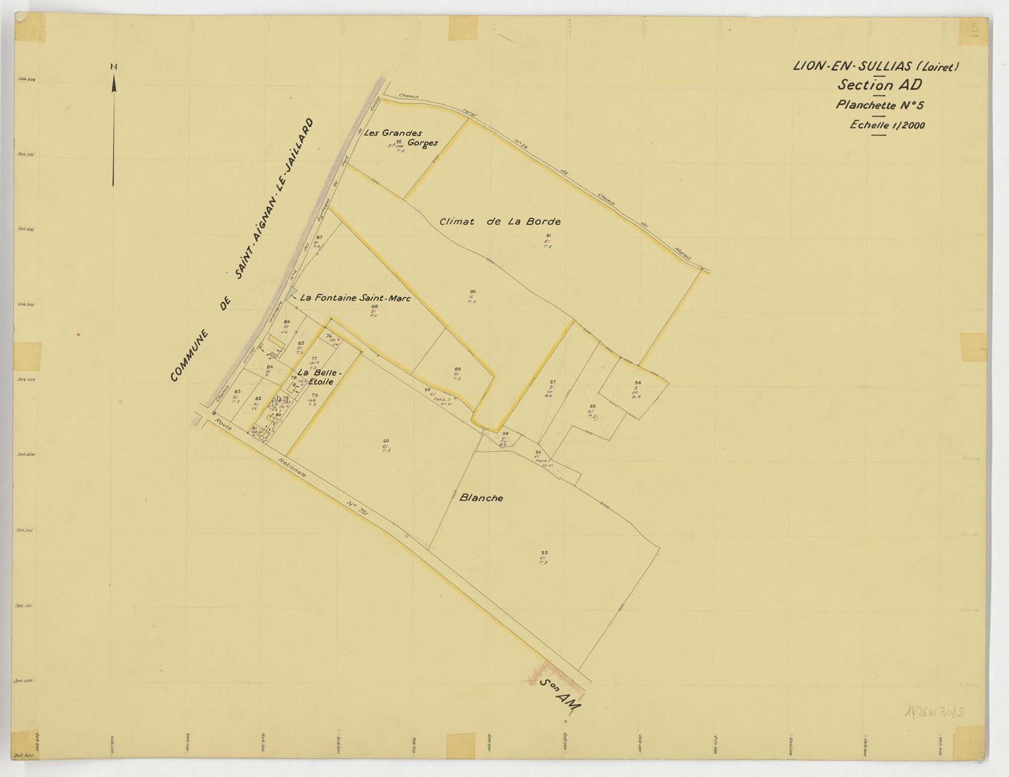 Lion-en-Sullias - Sections