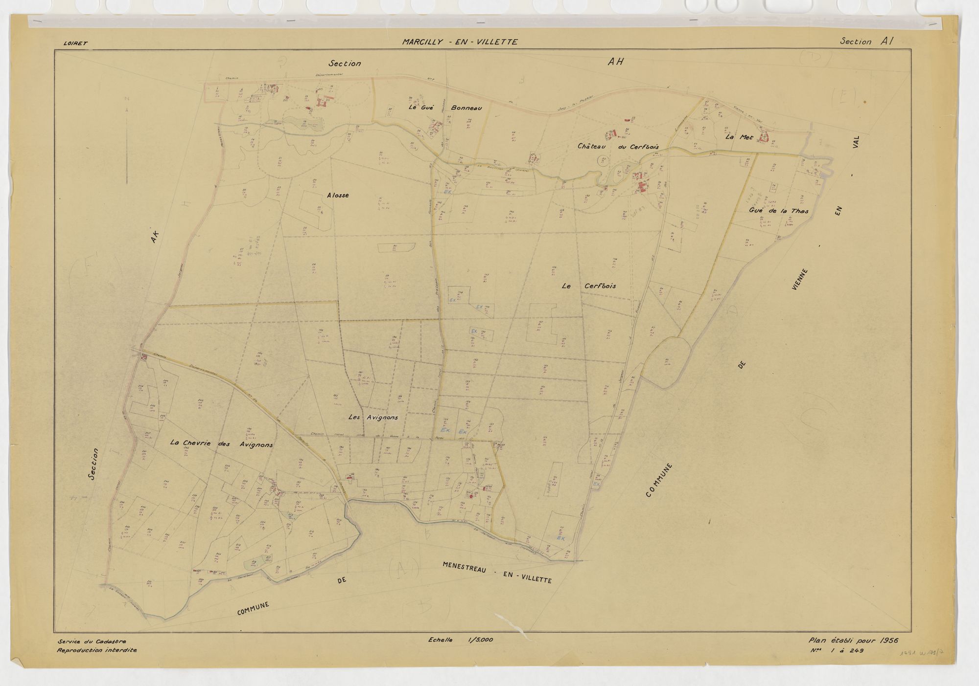 Marcilly-en-Villette - Sections