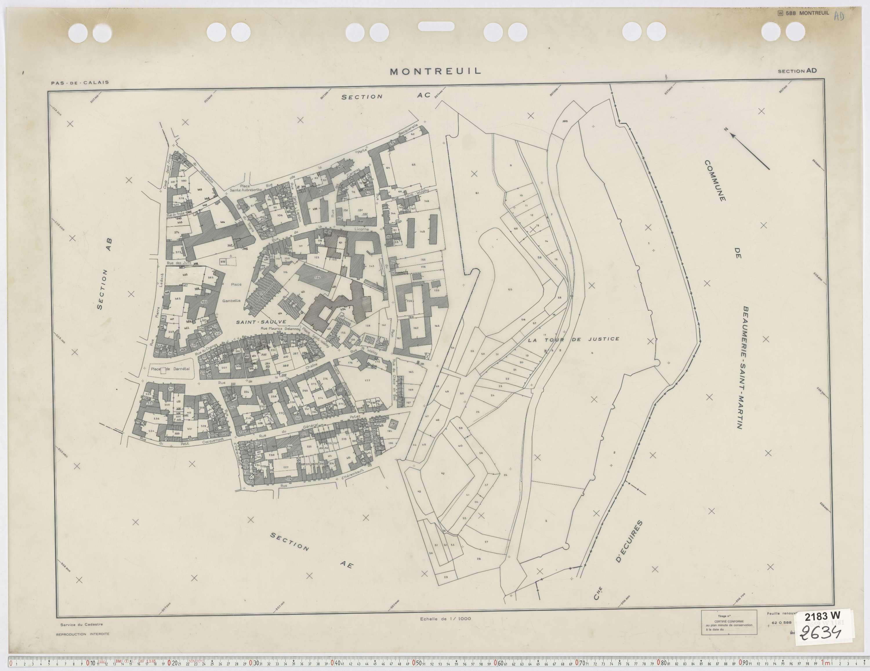 Montreuil - Section AD.