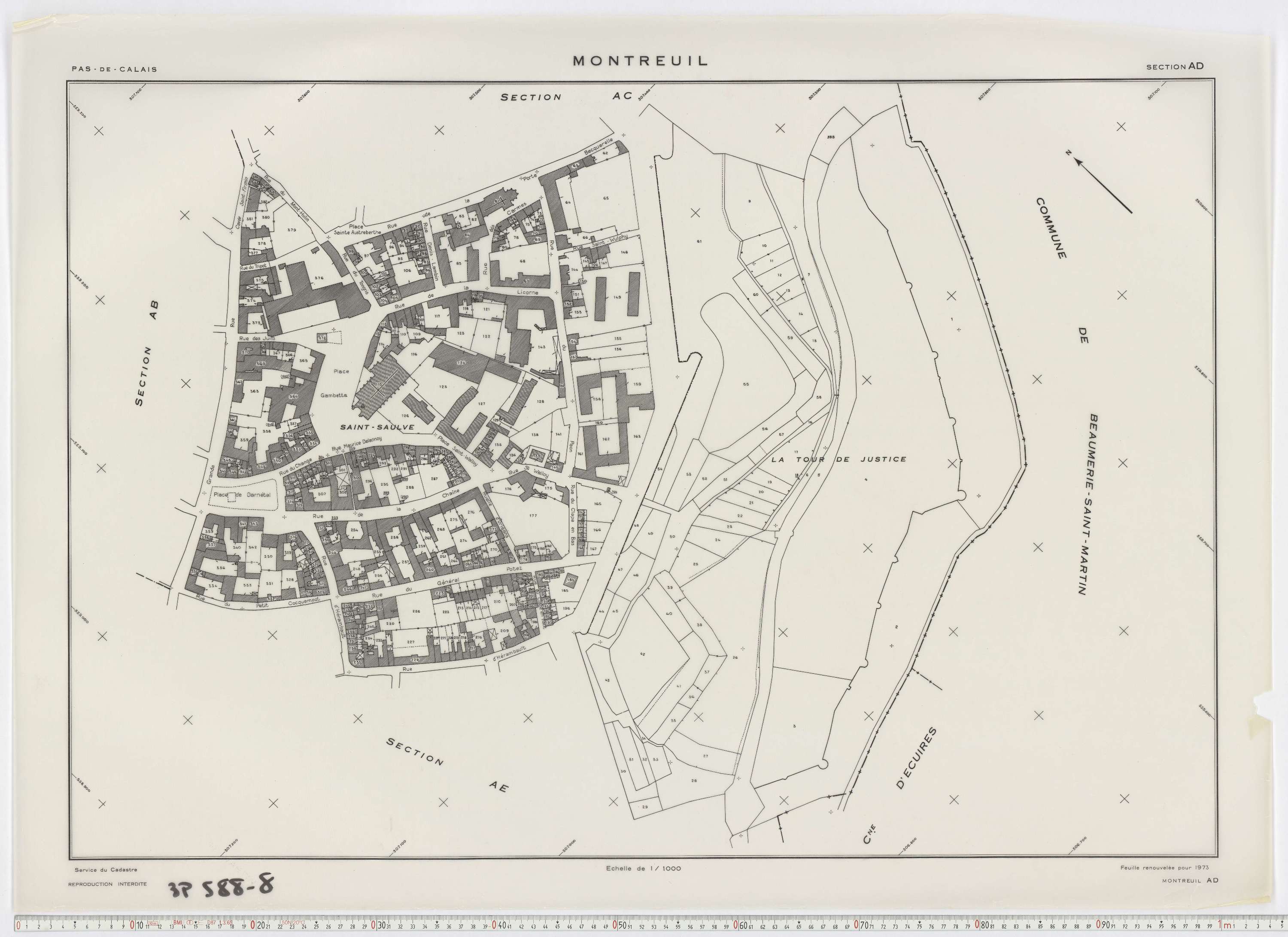 Montreuil - Section AD.