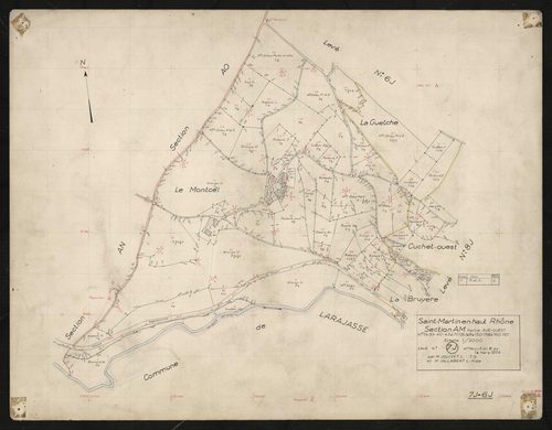 Verso : section AM partie Sud-Ouest : parcelles n° 1-33, 40, 43-71, 131, 148-150, 156-160, 167. Levé effectué du 8 au 14 mars 1954 : planchette n° 7 J.