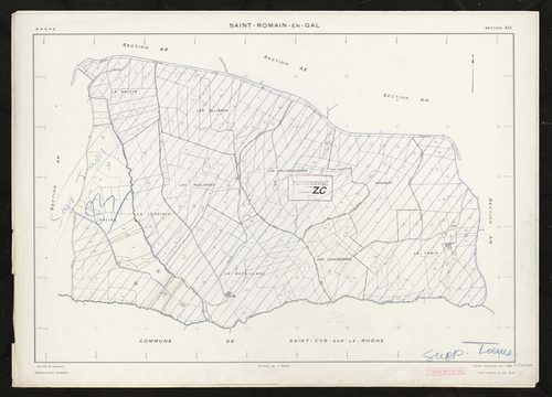 Section AO. Feuille renouvelée pour 1964. Réédition pour 1983.
Remembrée en section ZC.