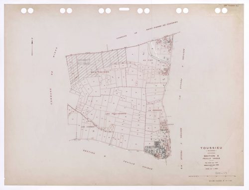 Section E feuille unique. Plan révisé pour 1937. Edition à jour pour 1985. En partie remembrée en section ZA.