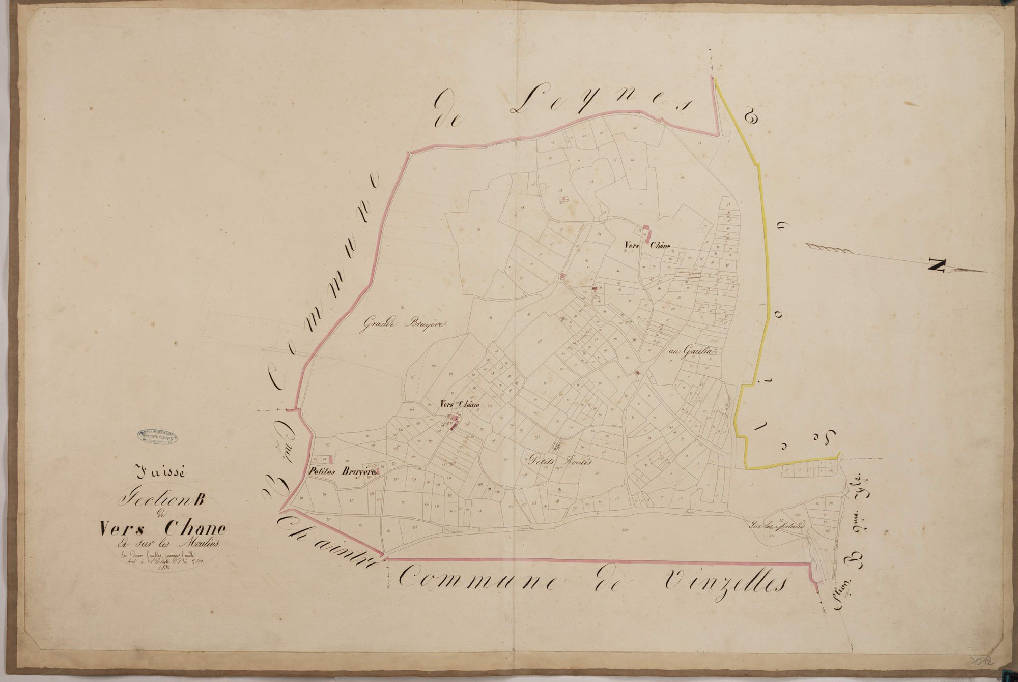 Fuissé - VERS CHANES, SUR LES MOULINS