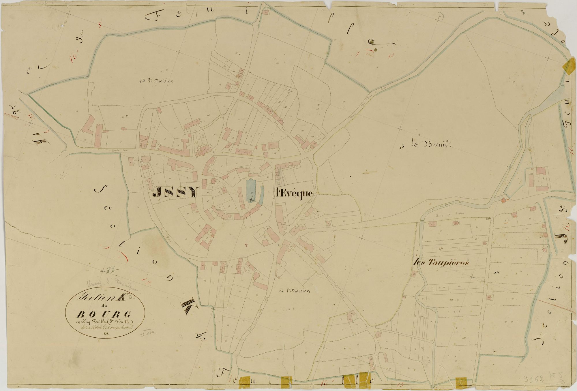 Issy-l'Evêque - LE BOURG