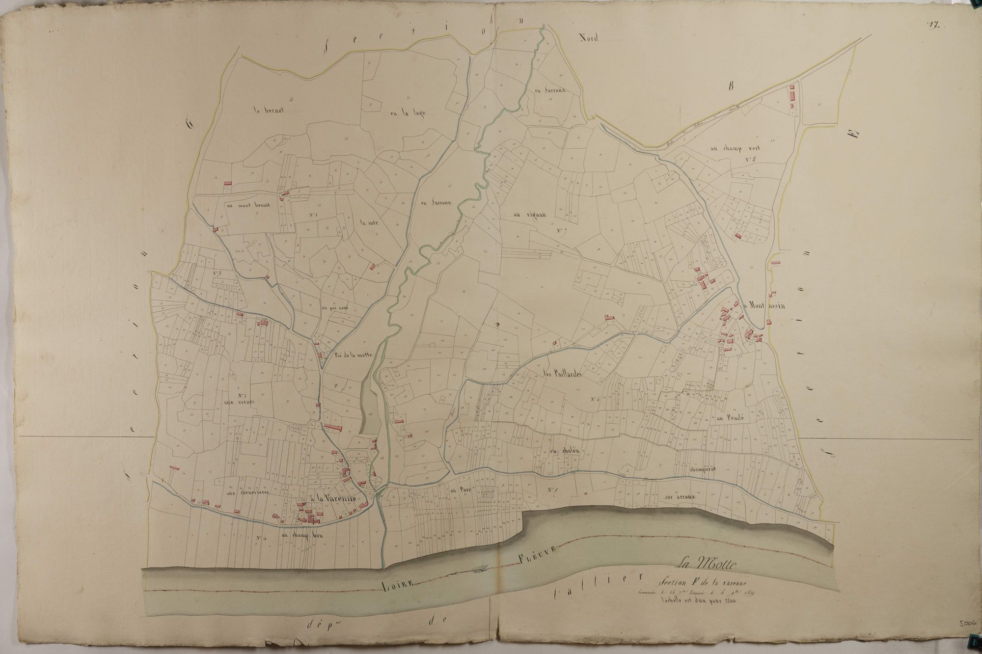 Motte-Saint-Jean - LA VARENNE