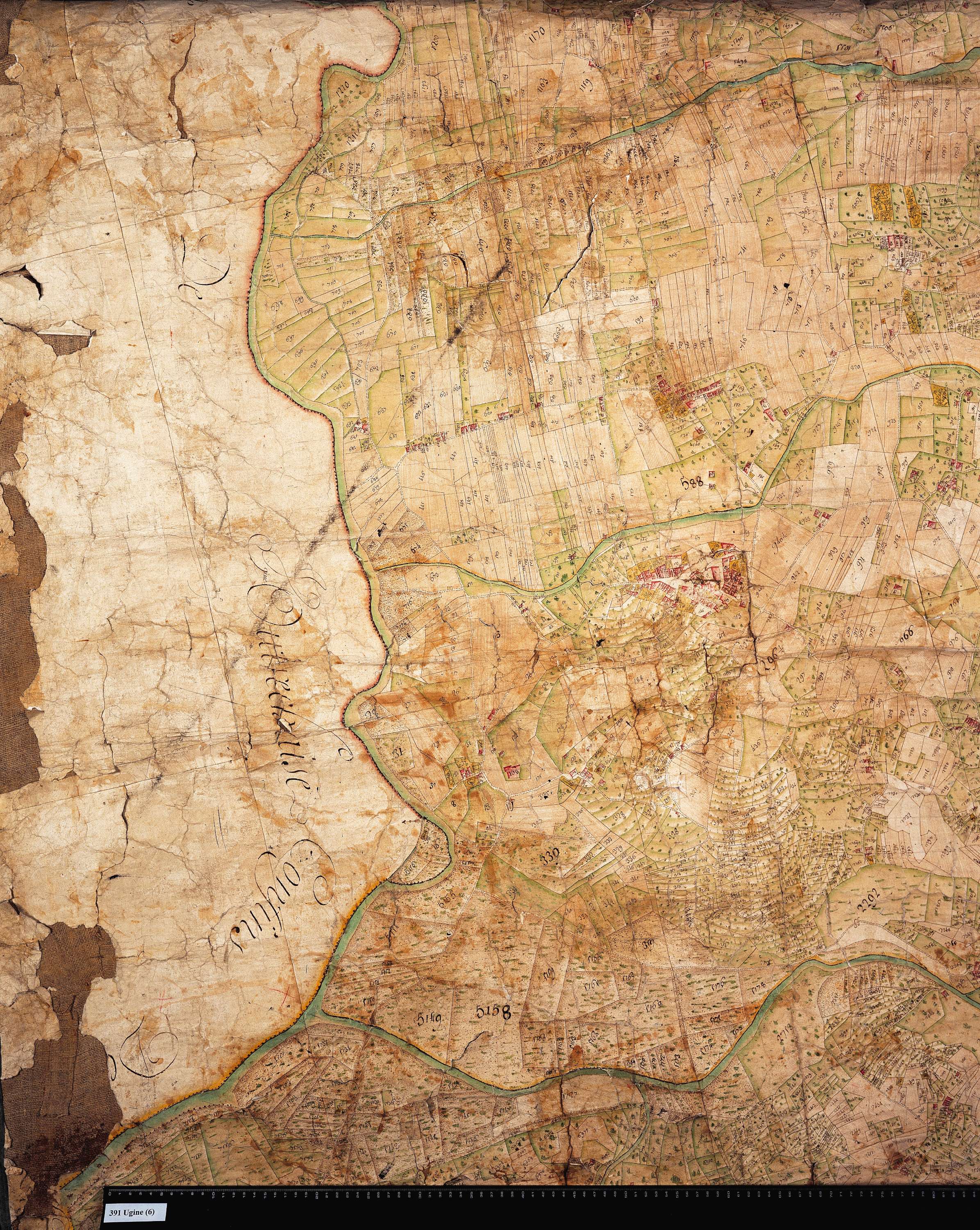 Ugine - Copie de la mappe originale (plan cadastral) de la commune d’Ugines. Signée Cocelli, directeur de la péréquation.