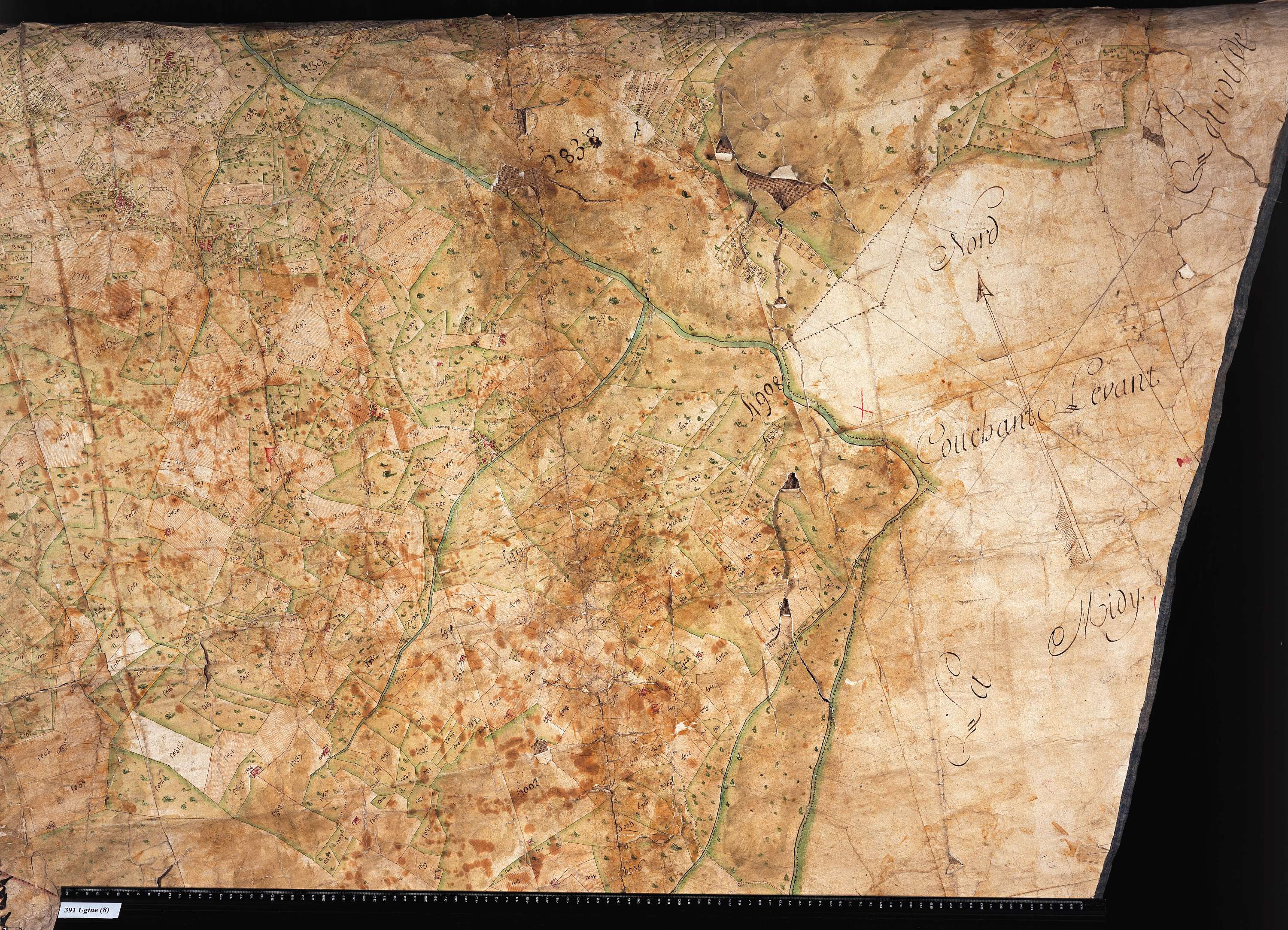 Ugine - Copie de la mappe originale (plan cadastral) de la commune d’Ugines. Signée Cocelli, directeur de la péréquation.
