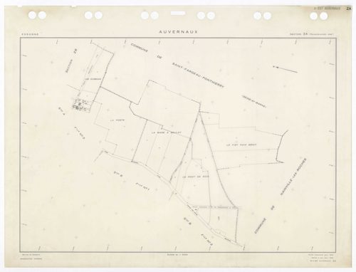AUVERNAUX, plans minutes de conservation : tableau d'assemblage,1932, Ech. 1/5000 ; plans des sections A1, A3, B1, B2, 1932, Ech. 1/1250, sections ZA, ZB, ZC, 1966, Ech. 1/2000. Polyester. N et B. Dim. 105 x 80 cm [8 plans]. 