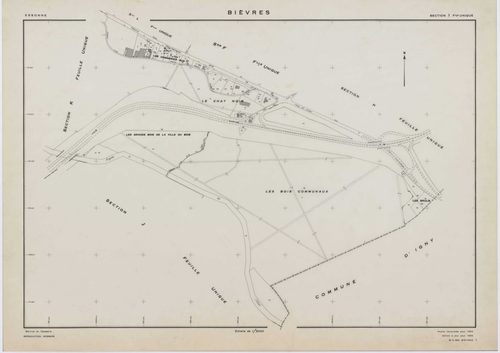 BIEVRES, plans minutes de conservation : tableau d'assemblage,1954, Ech. 1/10000 ; plans des sections A, B, I, J, K, N, 1954, Ech. 1/2000, sections C1, C2, D, E, F, G, H, L1, L2, M1, M2, 1954, Ech. 1/1000. Polyester. N et B. Dim. 105 x 80 cm [18 plans]. 