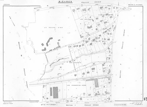 BIEVRES. - Cadastre établi pour 1954, à jour pour 1975 (2ème édition) : plan du tableau d'assemblage ; feuille refaite pour 1954, à jour pour 1979 (3ème, 4ème édition) : plans des sections A-N. [15 plans]. 