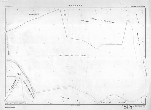 BIEVRES. - Plan établi pour 1954, à jour pour 1975 (2ème, 3ème édition) : plans du tableau d'assemblage, des sections A-N. [15 plans]. 