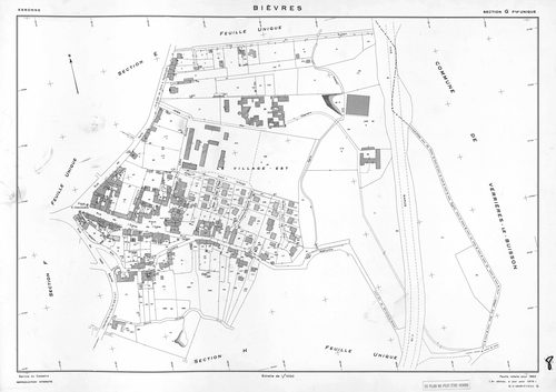 BIEVRES. - Cadastre établi pour 1954, à jour pour 1975 (2ème édition) : plan du tableau d'assemblage ; feuille refaite pour 1954, à jour pour 1979 (3ème, 4ème édition) : plans des sections A-N. [15 plans]. 