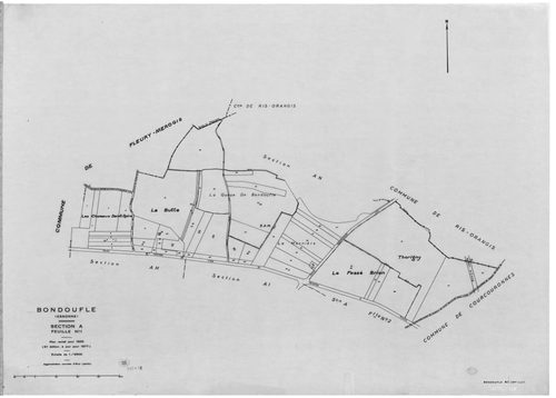 BONDOUFLE. - Cadastre révisé pour 1933 : plan du tableau d'assemblage , plans de la section A le Nord 1ère feuille, idem 2ème feuille , section B le Couchant, section C le Levant 2ème feuille ; cadastre révisé pour 1977 : plans de la section A 1ère feuill
