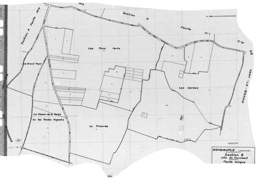 BONDOUFLE. - Cadastre révisé pour 1933 : plan du tableau d'assemblage , plans de la section A le Nord 1ère feuille, idem 2ème feuille , section B le Couchant, section C le Levant 2ème feuille ; cadastre révisé pour 1977 : plans de la section A 1ère feuill