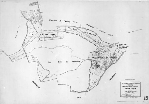 BOULLAY-LES-TROUX. - Plan révisé pour 1933, à jour pour 1977 (3ème édition) : plans du tableau d'assemblage, des sections A dite des Troux (feuilles 1-2) et B dite de Montabé (feuilles 1-2) ; feuille renouvelée pour 1968, à jour pour 1977 (2ème édition) :