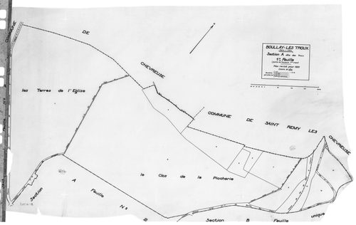 BOULLAY-LES-TROUX .- Cadastre révisé pour 1933 : plan du tableau d'assemblage, plans de la section A les Troux 1ère feuille, idem 2ème feuille, section B Montabé, section C le Pré-Hainault, section D la Plaine du Fay ; cadastre révisé pour 1933 mis à jour