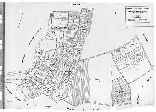 BOUSSY-SAINT-ANTOINE .- Cadastre révisé pour 1933 : plans de la section A la Cote de Rochau, section B Moulin Neuf, section C le Béry, section D le Petit Quincy, section E les Friches, section G le Village ; cadastre révisé pour 1940 : section D le Petit 