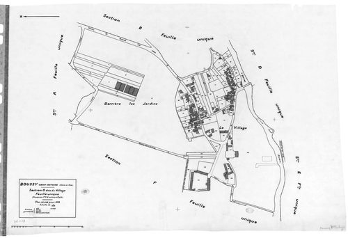 BOUSSY-SAINT-ANTOINE .- Cadastre révisé pour 1933 : plans de la section A la Cote de Rochau, section B Moulin Neuf, section C le Béry, section D le Petit Quincy, section E les Friches, section G le Village ; cadastre révisé pour 1940 : section D le Petit 