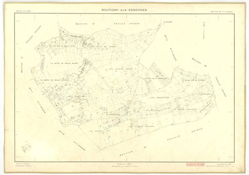 Plans minutes de conservation : BOUTIGNY-SUR-ESSONNE : tableau d'assemblage, ech. 1/10000 (1955-1974), sections A, B, C, D, E, G, I, K, L, M, N, P, Q, R, S, ech. 1/2000 (1955) ; sections C, D, ZA, ech. 1/2000 (1974) ; sections F, H, ech. 1/1000 (1955), NB