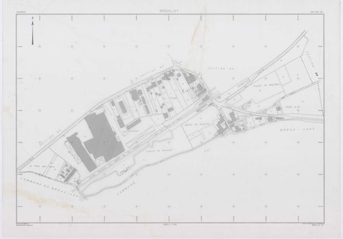 BREUILLET, plans minutes de conservation : tableau d'assemblage,1943, Ech. 1/10000 ; plans des sections A1, A2, A3, A4, B1, B2, B3, B4, 1943, Ech. 1/1250, sections AE, AH, AI, AK, AL, AM, AN, AO, AP, AR, AS, AY, AZ, 2001, Ech. 1/1000, sections AA, AB, AD,