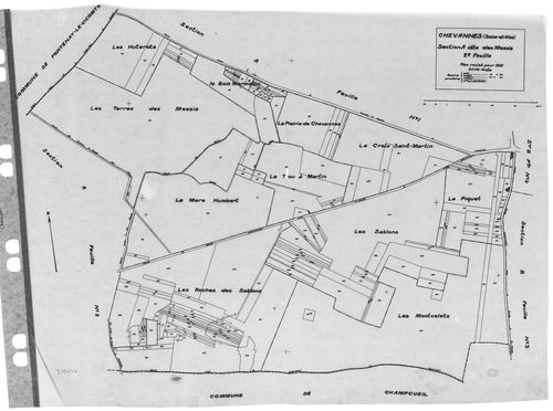 CHEVANNES .- Cadastre révisé pour 1934 : plan du tableau d'assemblage, plans de la section A les Messis 1ère feuille, idem 2ème feuille, idem 3ème feuille, section B le Village 1ère feuille, idem 2ème feuille, idem 3ème feuille, idem 4ème feuille ; cadast