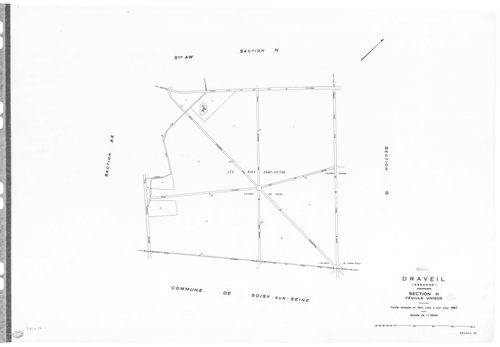 DRAVEIL.- Cadastre révisé pour 1967 : plan du tableau d'assemblage, plans de la section E, section F, section G, section H, section N ; cadastre renouvelé pour 1967 : plans de la section AB, section AC, section AD, section AE, section AH, section AI, sect