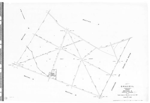 DRAVEIL.- Cadastre révisé pour 1967 : plan du tableau d'assemblage, plans de la section E, section F, section G, section H, section N ; cadastre renouvelé pour 1967 : plans de la section AB, section AC, section AD, section AE, section AH, section AI, sect