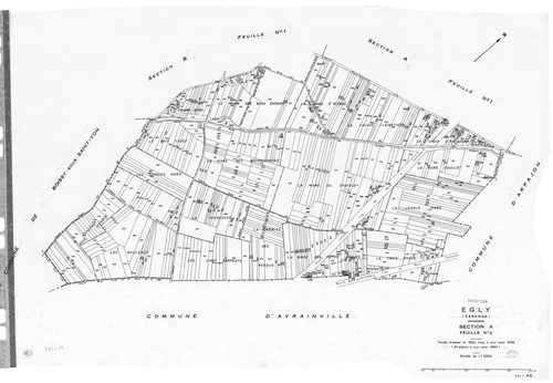EGLY.- Cadastre révisé pour 1934 : plan du tableau d'assemblage, plans de la section A la Plaine 1ère feuille, idem 2ème feuille, section B le Village 1ère feuille, idem 2ème feuille, idem 3ème feuille, idem 4ème feuille ; cadastre révisé pour 1934 mis à 
