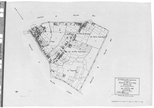 ETIOLLES. - Cadastre révisé pour 1935 : plans de la section A Sénart, section B le Village 2ème feuille, section C la Rivière ; cadastre renouvelé pour 1940 : plan de la section B le Village 2ème feuille, [4 plans]. 