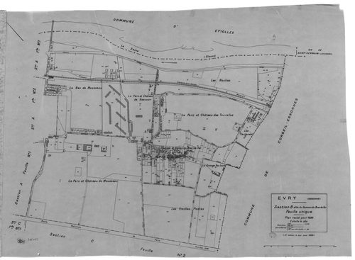 EVRY. - Cadastre révisé pour 1935 : plan du tableau d'assemblage, plans de la section A le Village 1ère feuille, idem 2ème feuille, section B Hameau du Bras de fer, section C l'Orme à Martin 1ère feuille, idem 2ème feuille ; cadastre révisé pour 1935 mis 