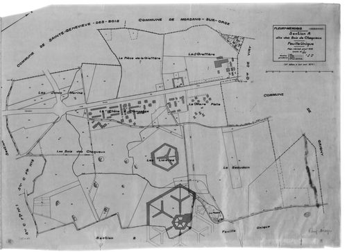 FLEURY-MEROGIS.- Cadastre révisé pour 1933 : plan du tableau d'assemblage , plans de la section A les Bois de Chaqueux, section C le Village 1ère feuille, idem 2ème feuille ; cadastre révisé pour 1933 mis à jour pour 1972 : plan de la section A les Bois d