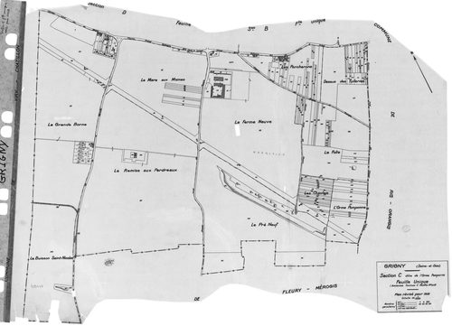 GRIGNY.- Cadastre révisé pour 1941 : plan du tableau d'assemblage, plans de la section A la Plaine Basse, section C l'Orme Pomponne, section D le Village ; cadastre révisé pour 1941 mis à jour pour 1968 : plan du tableau d'assemblage ; cadastre révisé pou