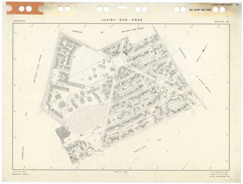 JUVISY-SUR-ORGE, plans minutes de conservation : tableau d'assemblage,1969, Ech. 1/5000 ; plans des sections AB, AC, AD, AE, AH, AI, AK, AL, 1969, Ech. 1/1000. Polyester. N et B. Dim. 105 x 80 cm [9 plans]. 
