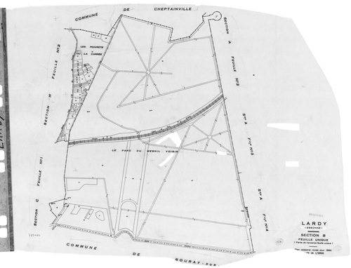 LARDY. - Cadastre révisé pour 1950 : plan du tableau d'assemblage, plans de la section A 1ère feuille, idem 2ème feuille, idem 3ème feuille, section B, section C 1ère feuille, idem 2ème feuille, section D, section E, section F 1ère feuille, idem 2ème feui