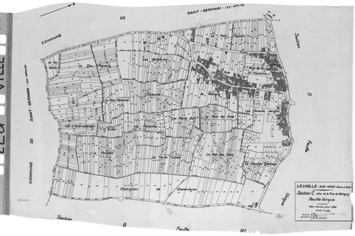 LEUVILLE-SUR-ORGE .- Cadastre révisé pour 1936 : plan du tableau d'assemblage, plans de la section A les Sauvages, section C la Rue Glatigny, section D le Parc ; cadastre révisé pour 1936 mis à jour pour 1968 : plan de la section A les Sauvages ; cadastre