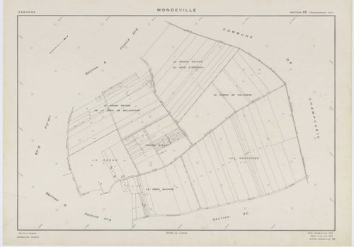MONDEVILLE, plans minutes de conservation : tableau d'assemblage, 1936, Ech. 1/5000 ; plans des sections A1, A2, D1, D2, D3, D4, D5, 1936, Ech. 1/1250, section C, 1936, Ech. 1/2500, sections ZA, ZB, ZC, ZD, ZE, 1962, Ech. 1/2000. Polyester. N et B. Dim. 1
