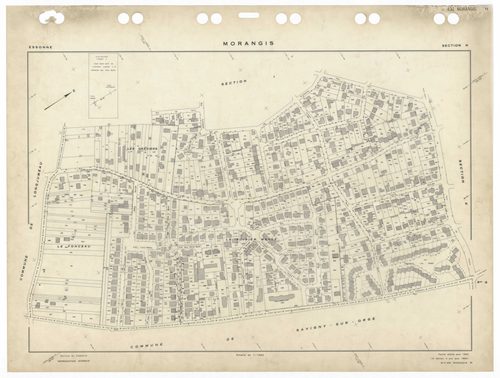 MORANGIS, plans minutes de conservation : tableau d'assemblage,1953, Ech. 1/5000 ; plans des sections Au, Bu, Cu, Du, Eu, Fu, Gu, Hu, Iu, Ku, Lu, Mu, 1953, Ech. 1/1000. Polyester. N et B. Dim. 105 x 80 cm [13 plans]. 
