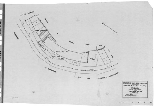 MORSANG-SUR-SEINE. - Cadastre révisé pour 1934 : plans de la section A les Friches et le Village 1ère feuille, idem 2ème feuille, idem 5ème feuille ; cadastre renouvelé pour 1938 : plan de la section A les Friches et le Village 5ème feuille, [4 plans]. 