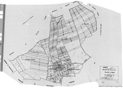 NOZAY. - Cadastre révisé pour 1942 : plans de la section B Lunezy, section C la Croix, section D le Long Réage, section E le Village ; cadastre révisé pour 1942 mis à jour pour 1975 : plans de la section A Villarceaux, section D le Long Réage, [6 plans]. 