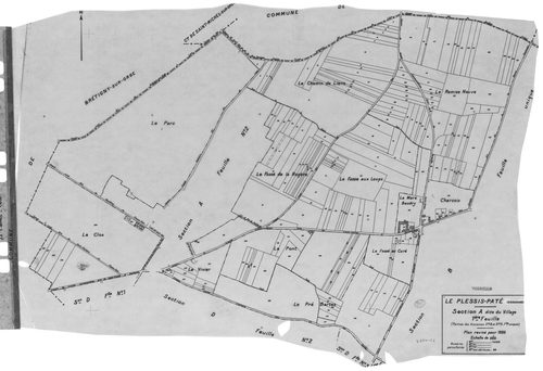PLESSIS-PATE (LE). - Cadastre révisé pour 1935 : plans de la section A le Village 1ère feuille, idem 2ème feuille, section B la Longue Raie, section C les Bordes, section D le Pré de la Noue 1ère feuille, idem 2ème feuille, idem 3ème feuille ; cadastre ré
