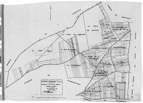 PRUNAY-SUR-ESSONNE. - Cadastre révisé pour 1934 : plan du tableau d'assemblage, plans de la section A le Village 1ère feuille, idem 2ème feuille, section B Sauxcelles et Courcelles 1ère feuille, idem 2ème feuille, section C Larry-Blanc ; cadastre renouvel