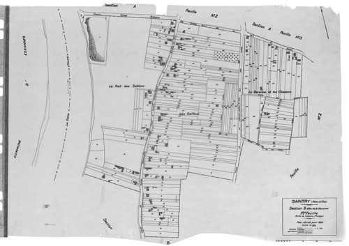 SAINTRY-SUR-SEINE. - Cadastre révisé pour 1945 : plans de la section A le Village 1ère feuille, idem 2ème feuille, idem 3ème feuille, section B la Garenne 1ère feuille, idem 2ème feuille ; cadastre révisé pour 1945 mis à jour pour 1970 : plans de la secti