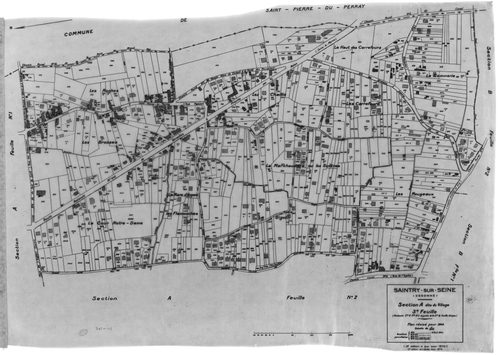 SAINTRY-SUR-SEINE. - Cadastre révisé pour 1945 : plans de la section A le Village 1ère feuille, idem 2ème feuille, idem 3ème feuille, section B la Garenne 1ère feuille, idem 2ème feuille ; cadastre révisé pour 1945 mis à jour pour 1970 : plans de la secti